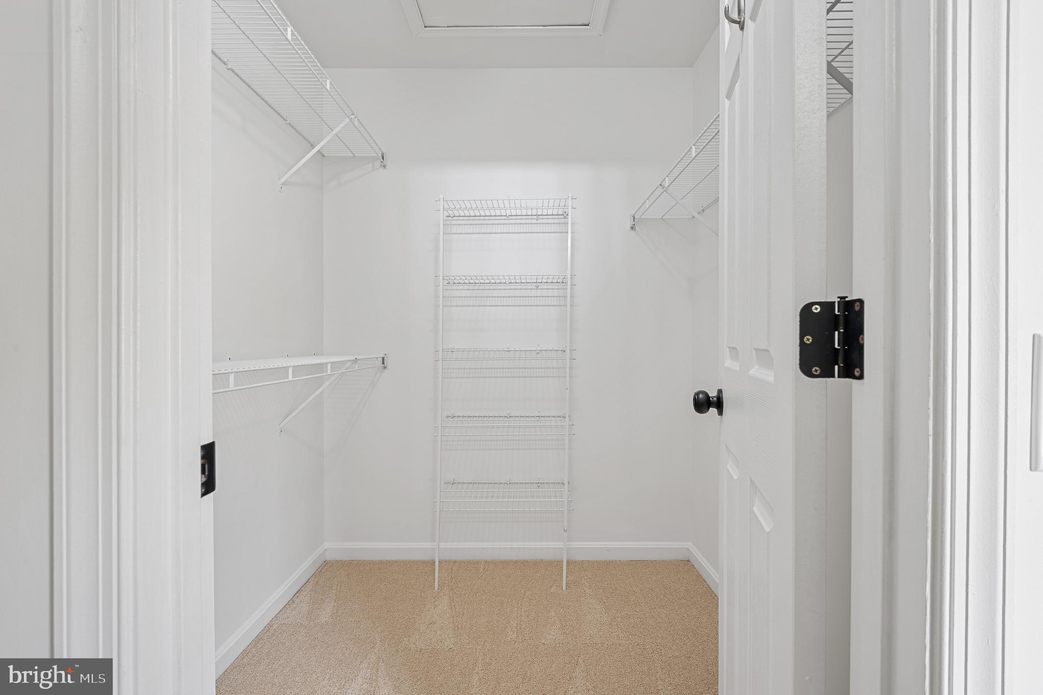 RUSSETT - Residential