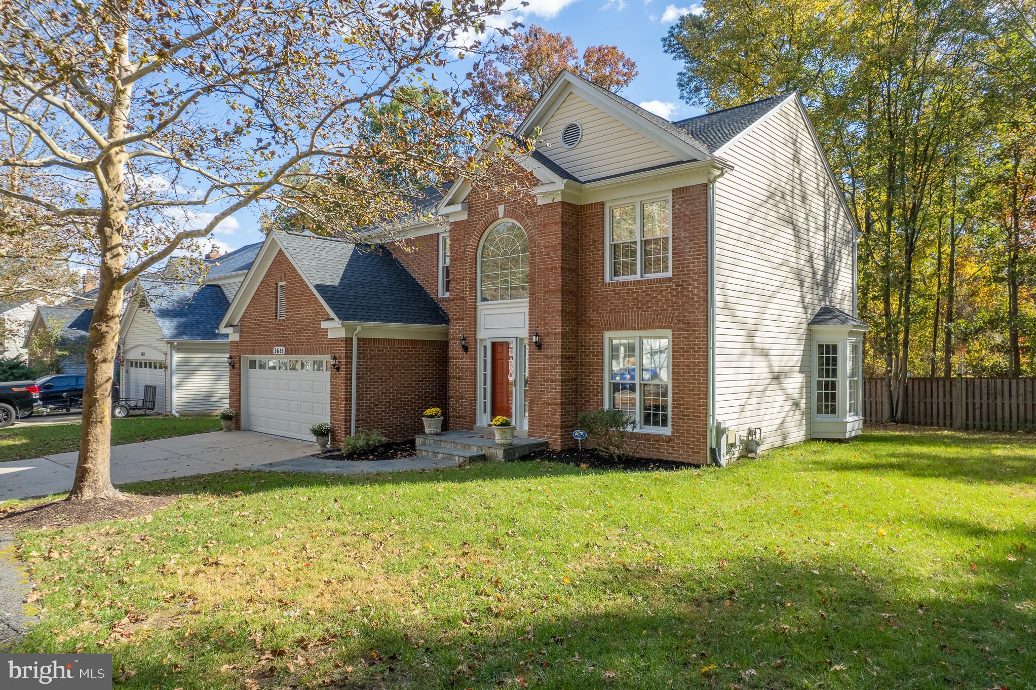 RUSSETT - Residential