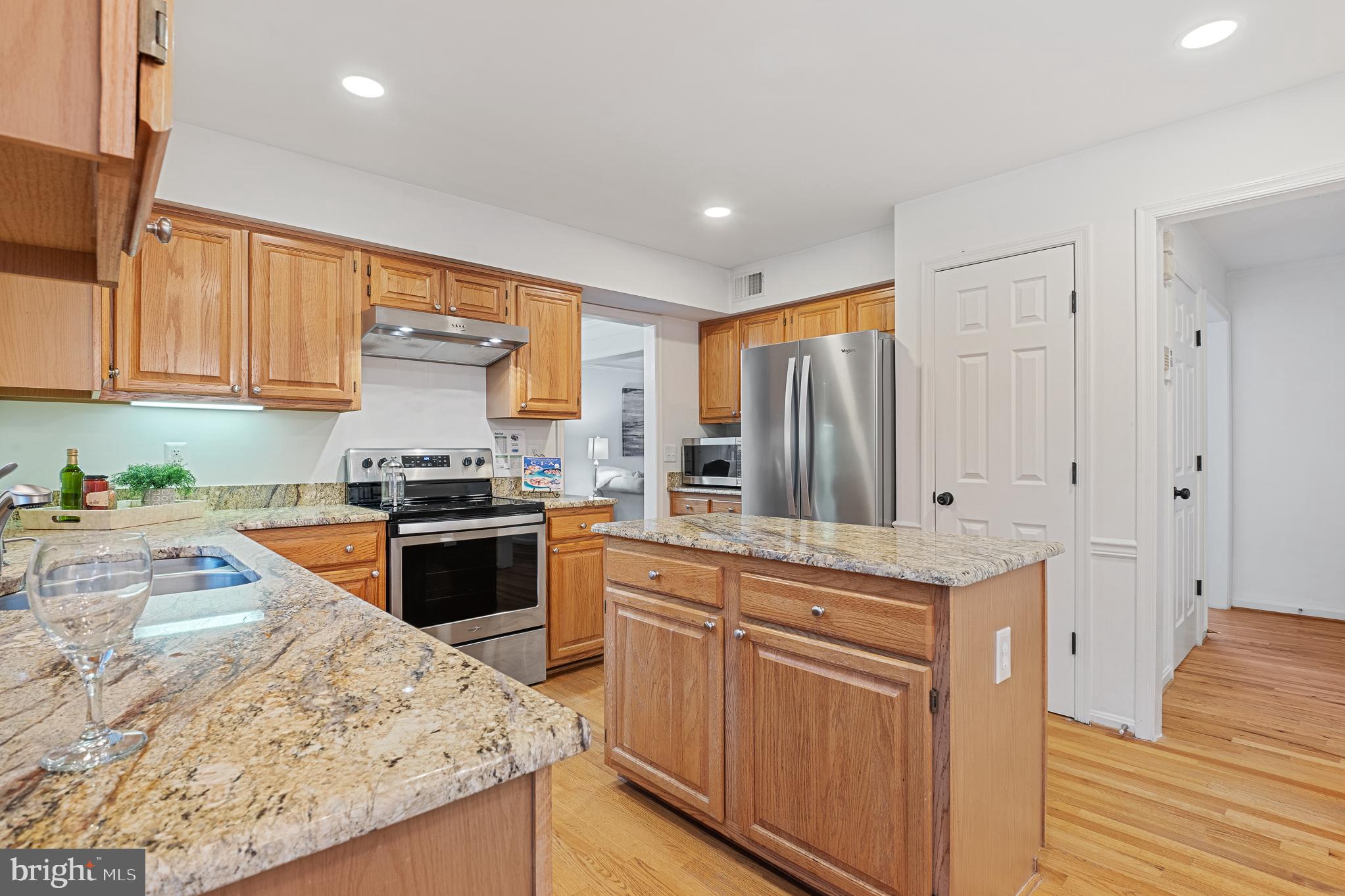 RUSSETT - Residential