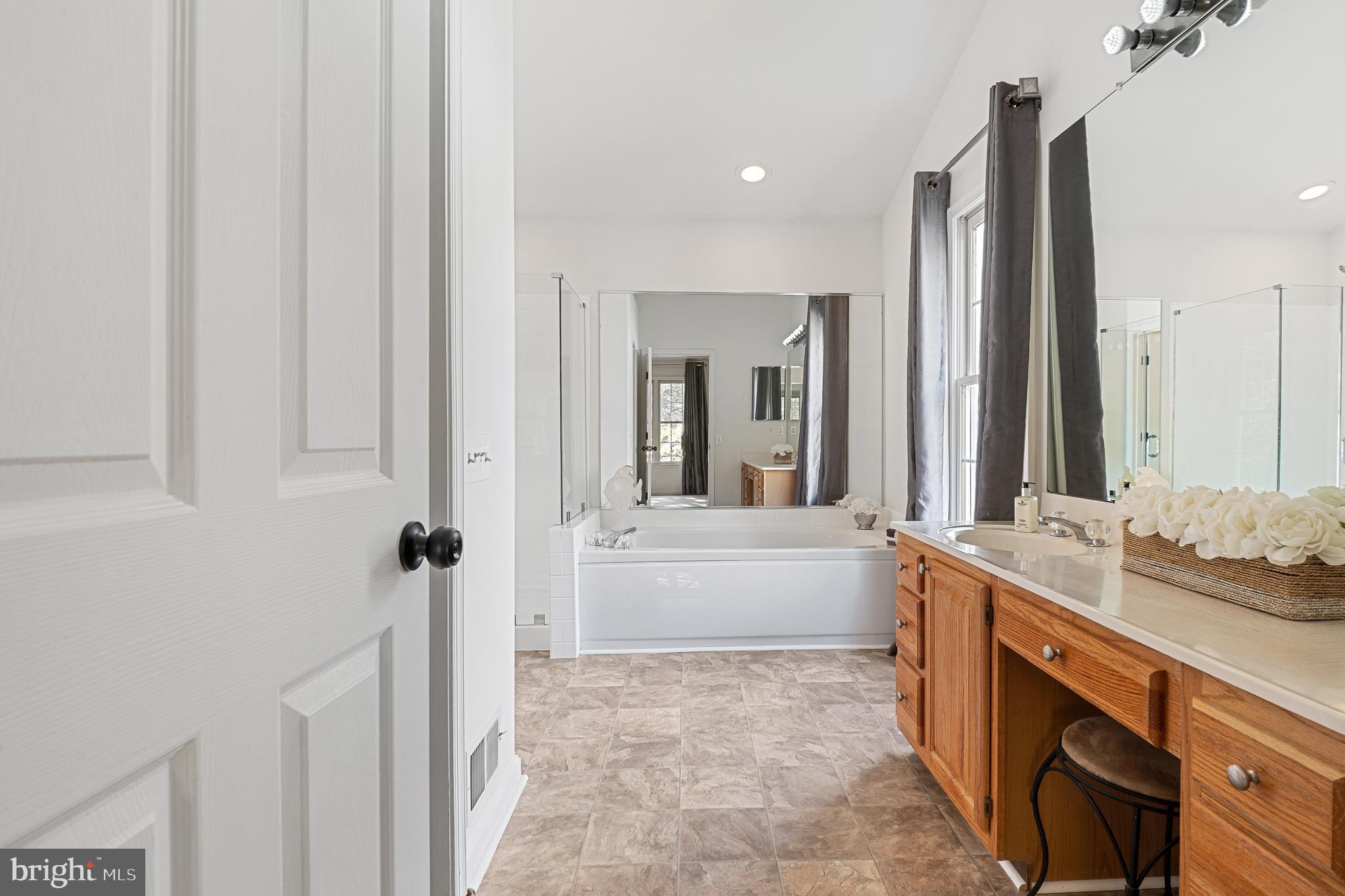 RUSSETT - Residential