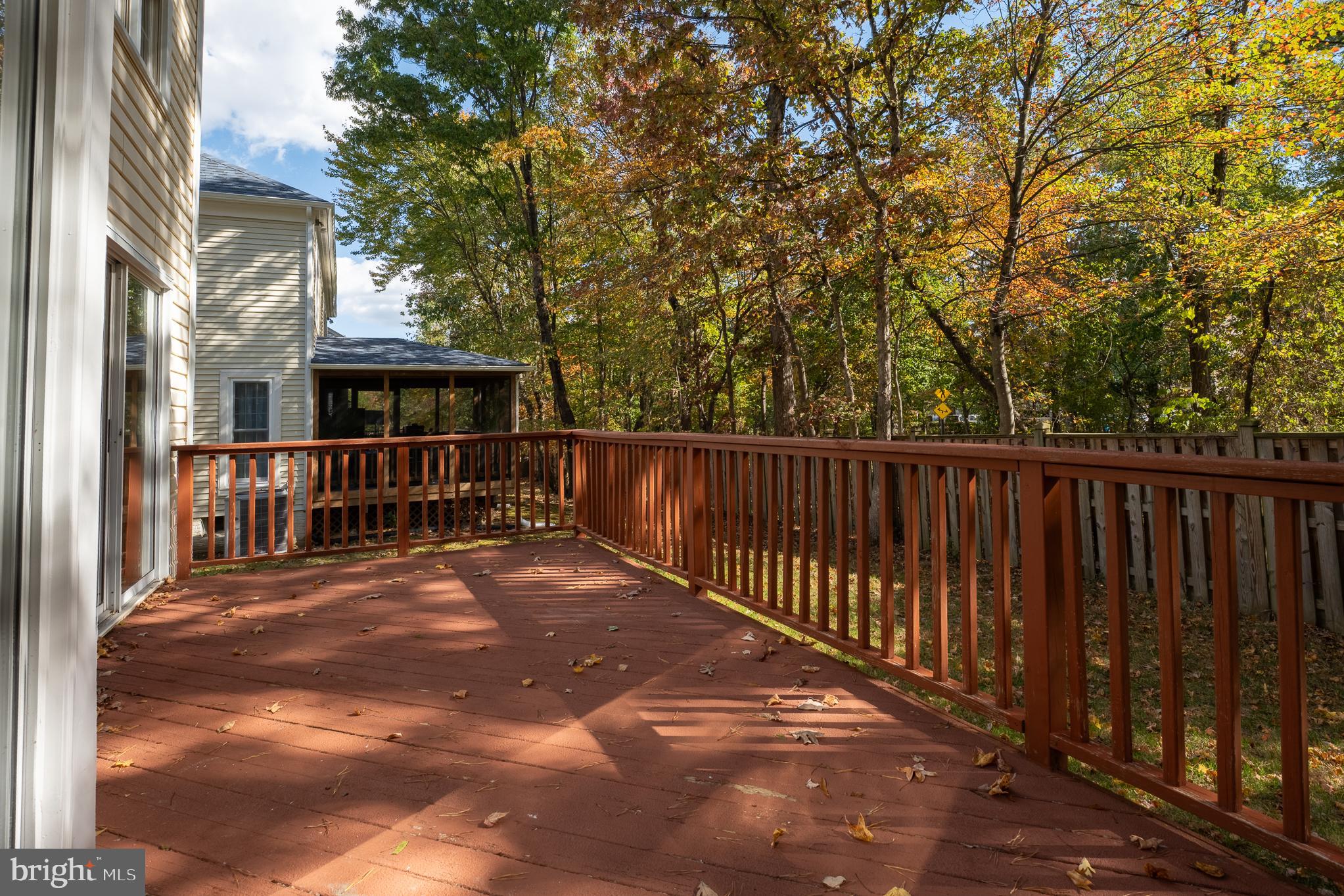 RUSSETT - Residential