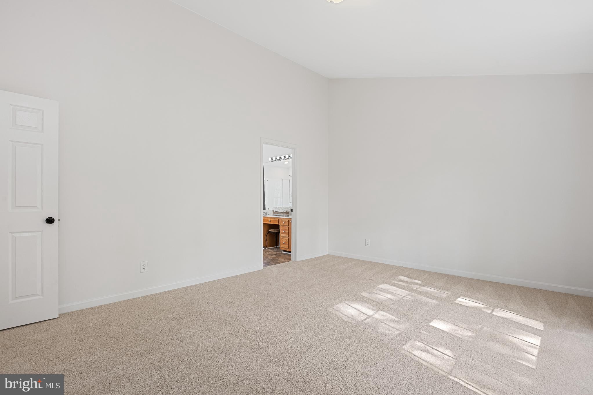 RUSSETT - Residential