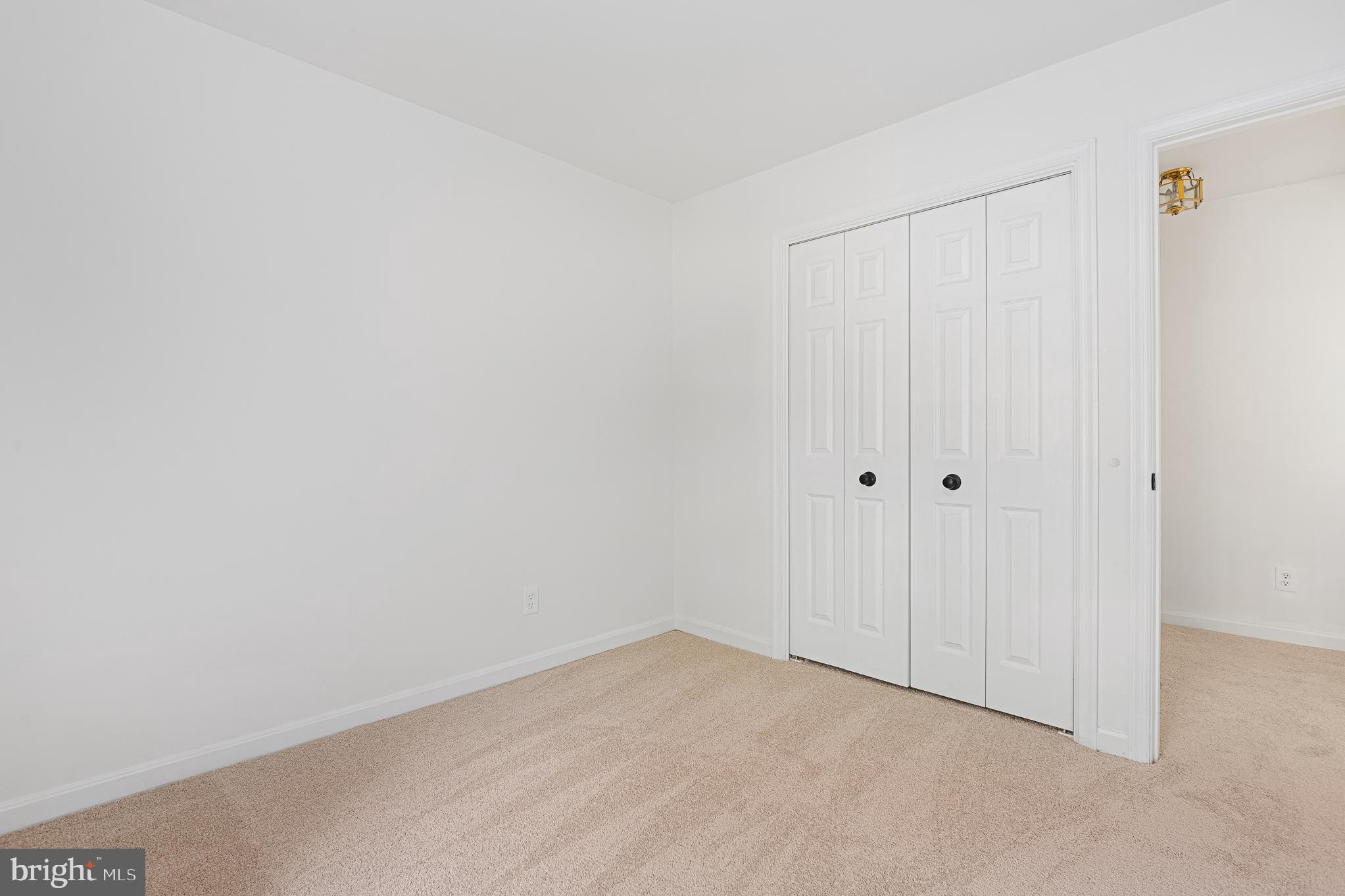 RUSSETT - Residential