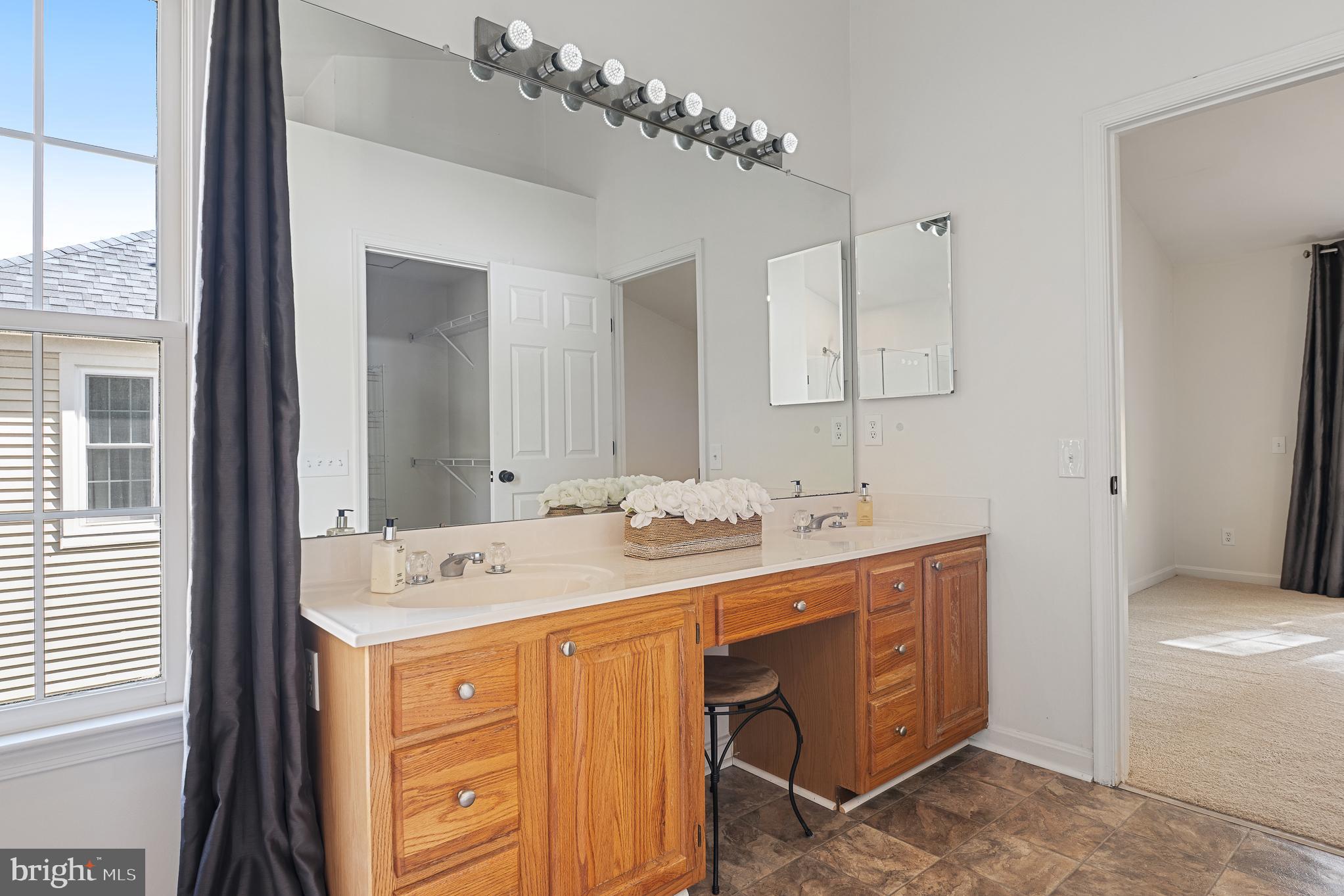 RUSSETT - Residential