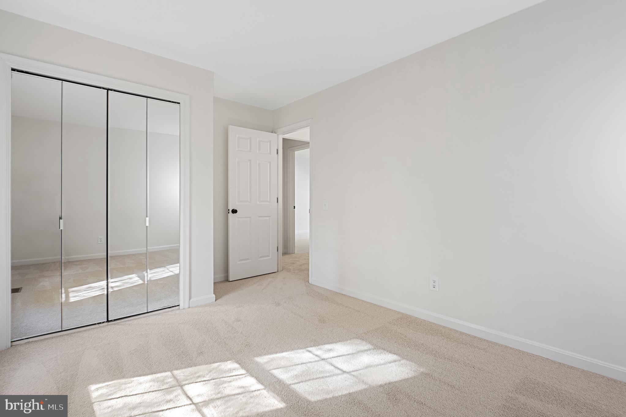 RUSSETT - Residential