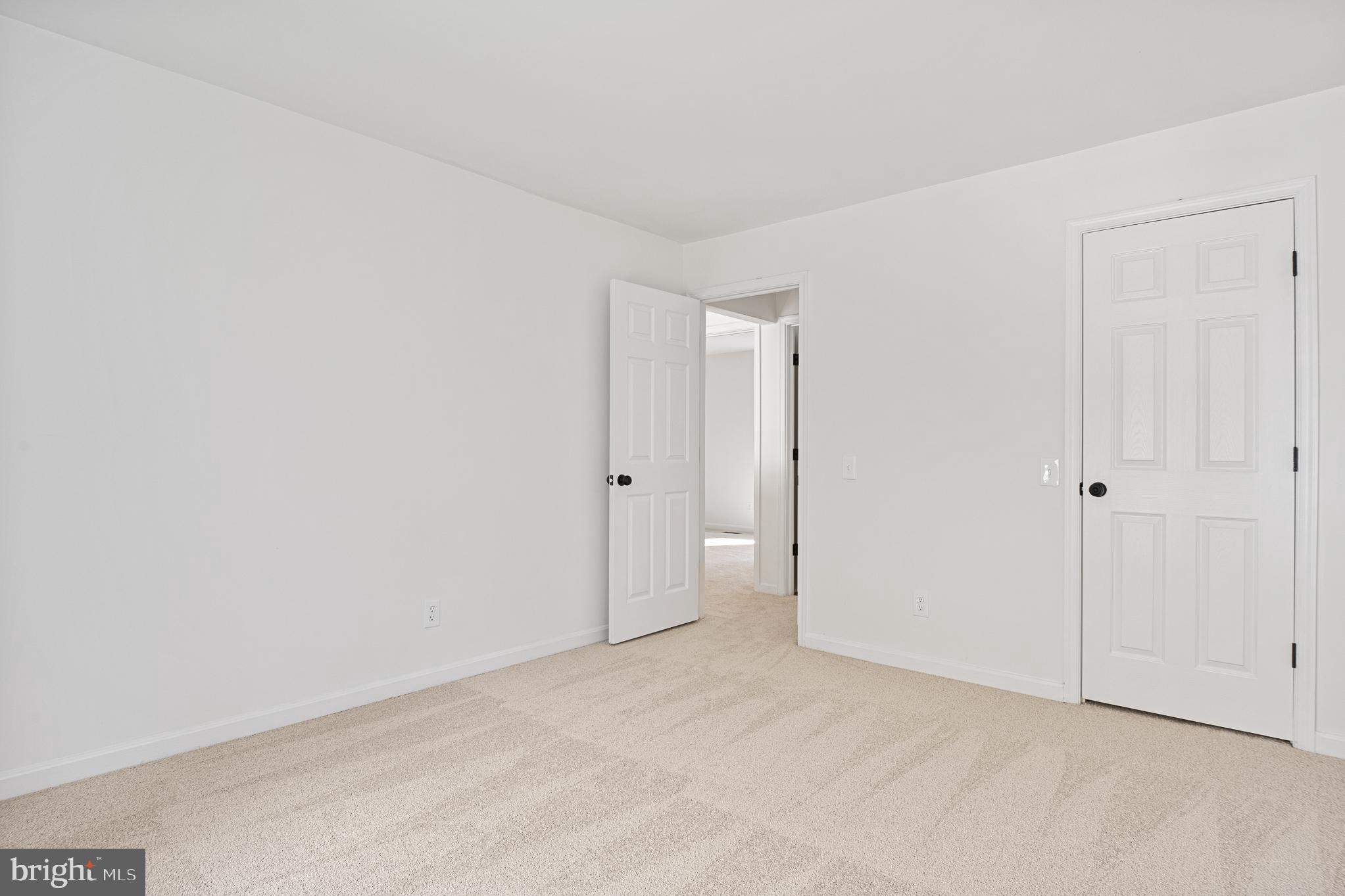 RUSSETT - Residential