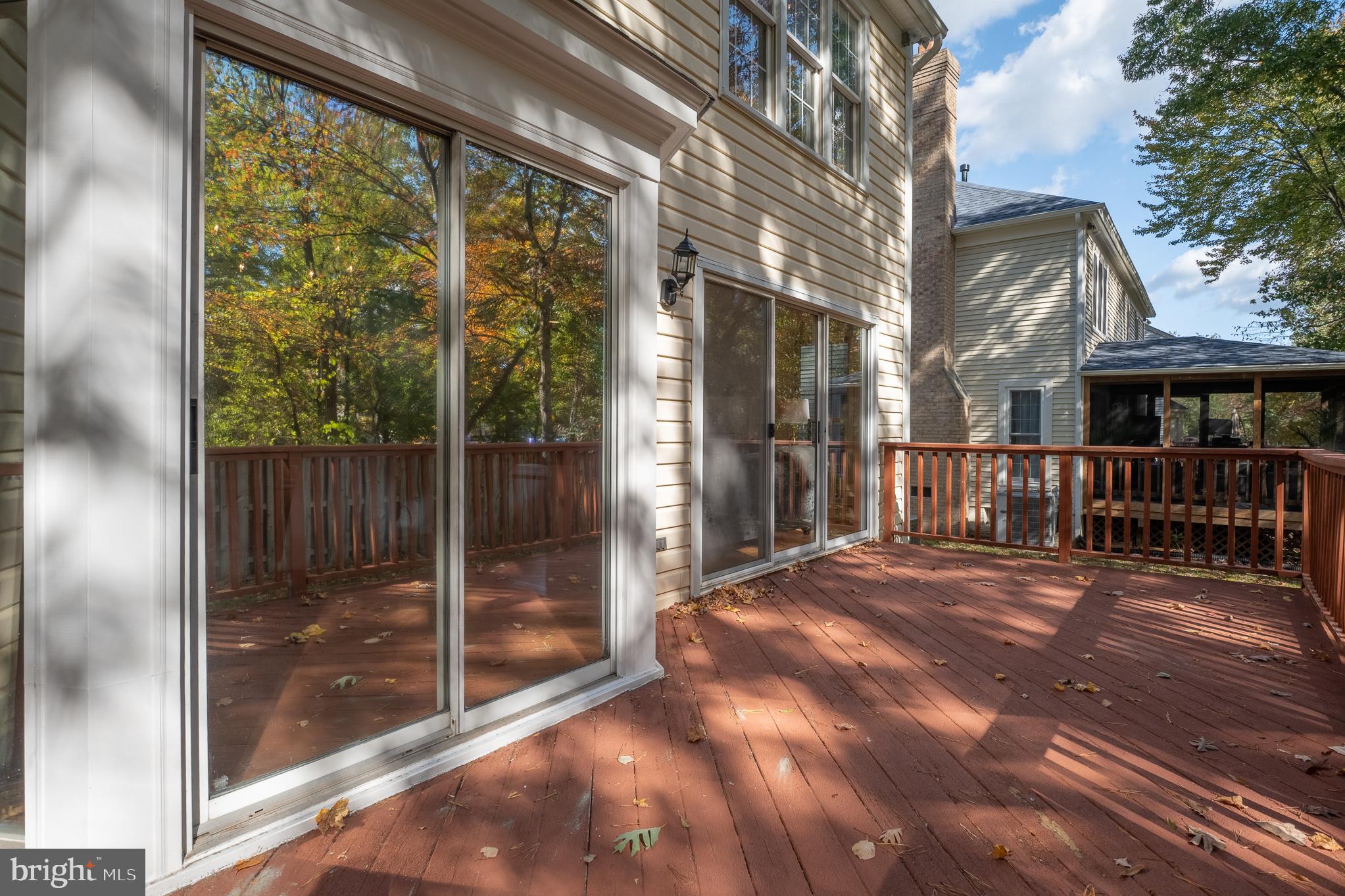 RUSSETT - Residential