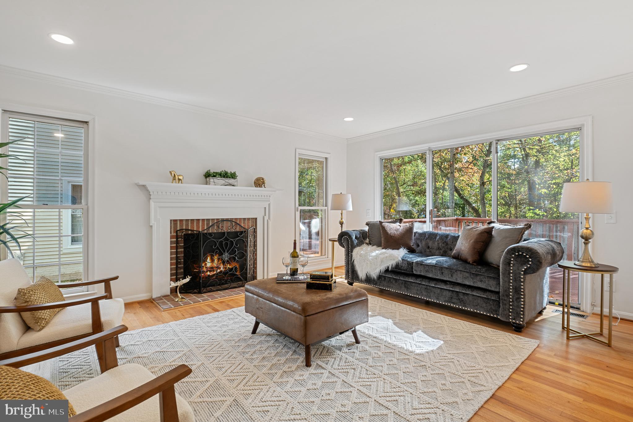 RUSSETT - Residential