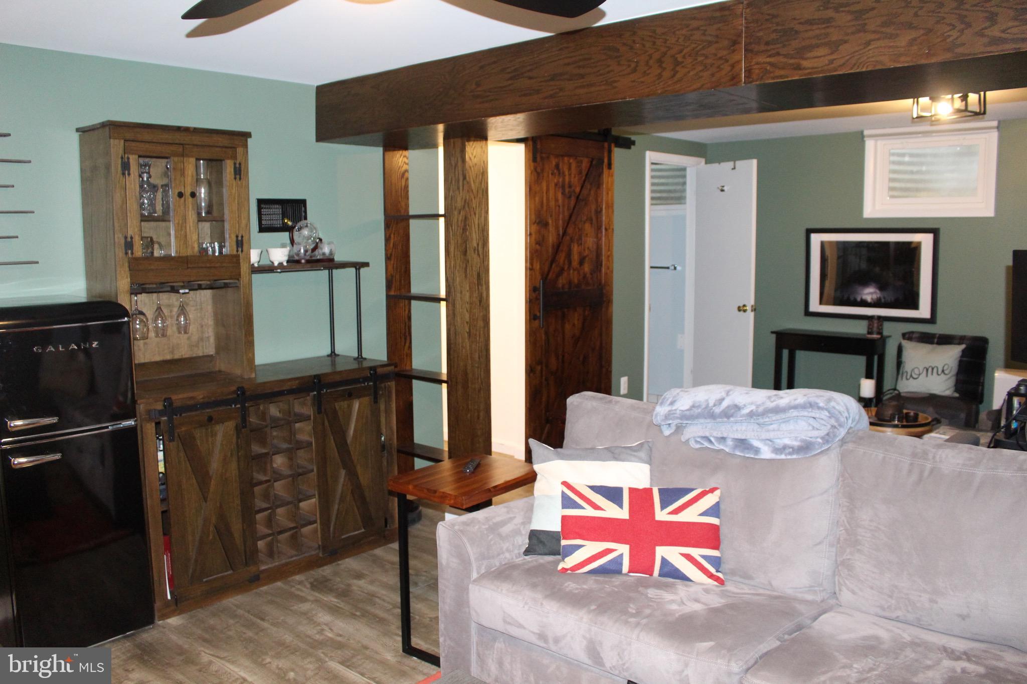 QUINCE ORCHARD VALLEY - Residential Lease