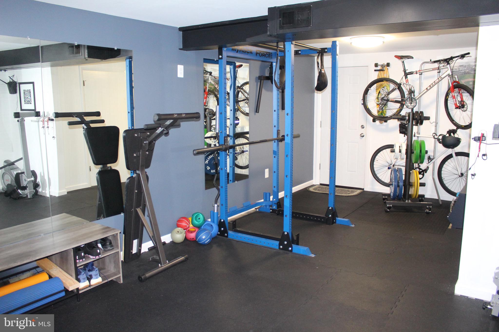 QUINCE ORCHARD VALLEY - Residential Lease