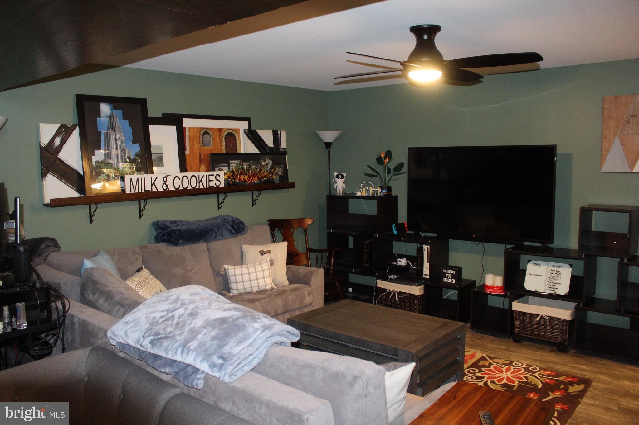 QUINCE ORCHARD VALLEY - Residential Lease