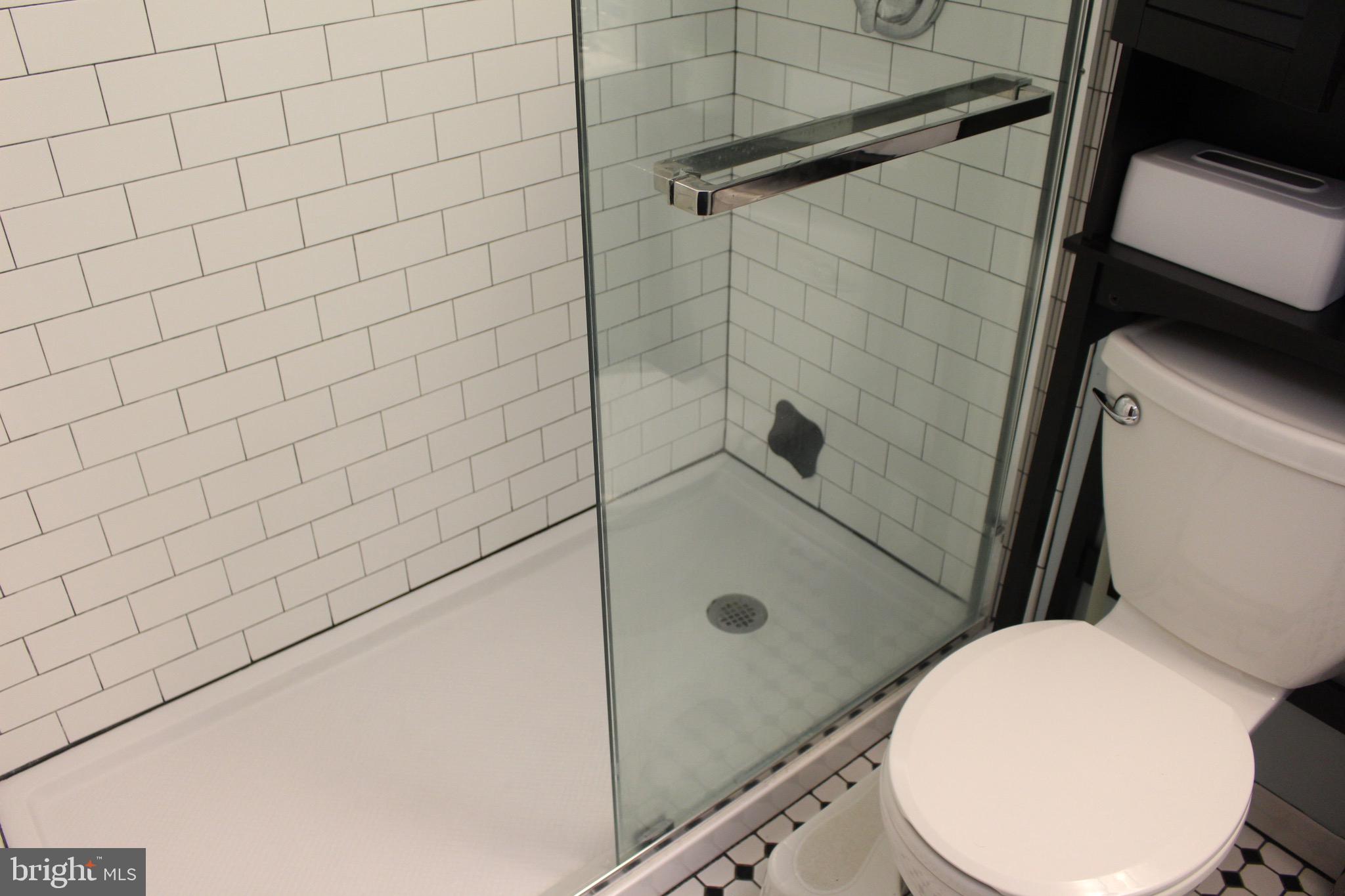 QUINCE ORCHARD VALLEY - Residential Lease