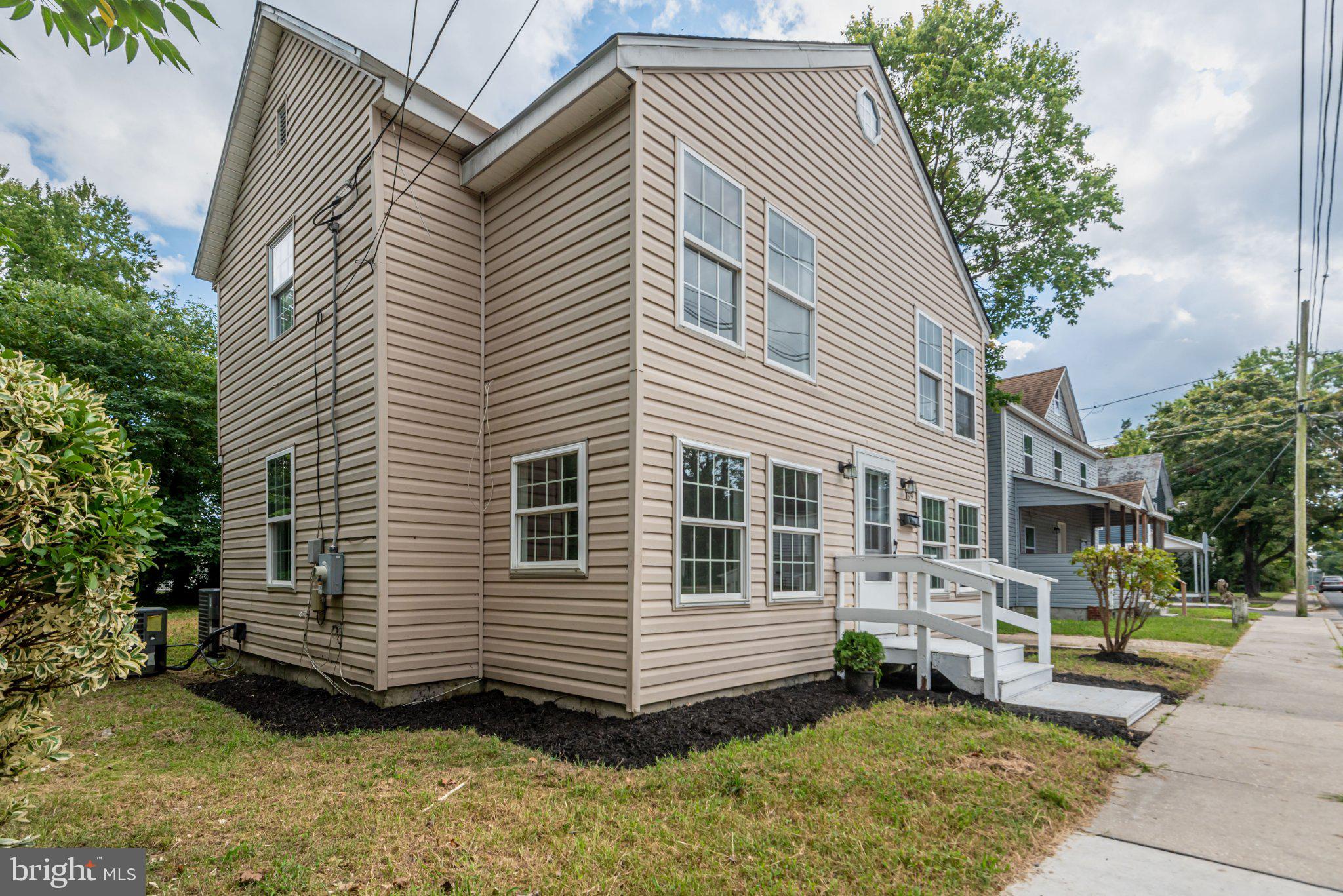 139 2ND STREET