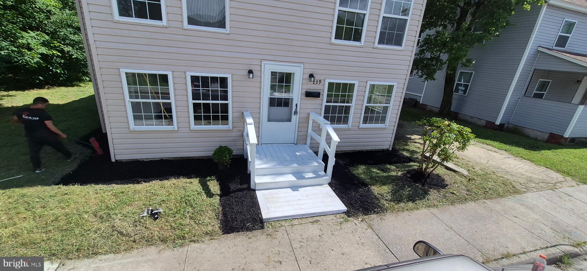139 2ND STREET