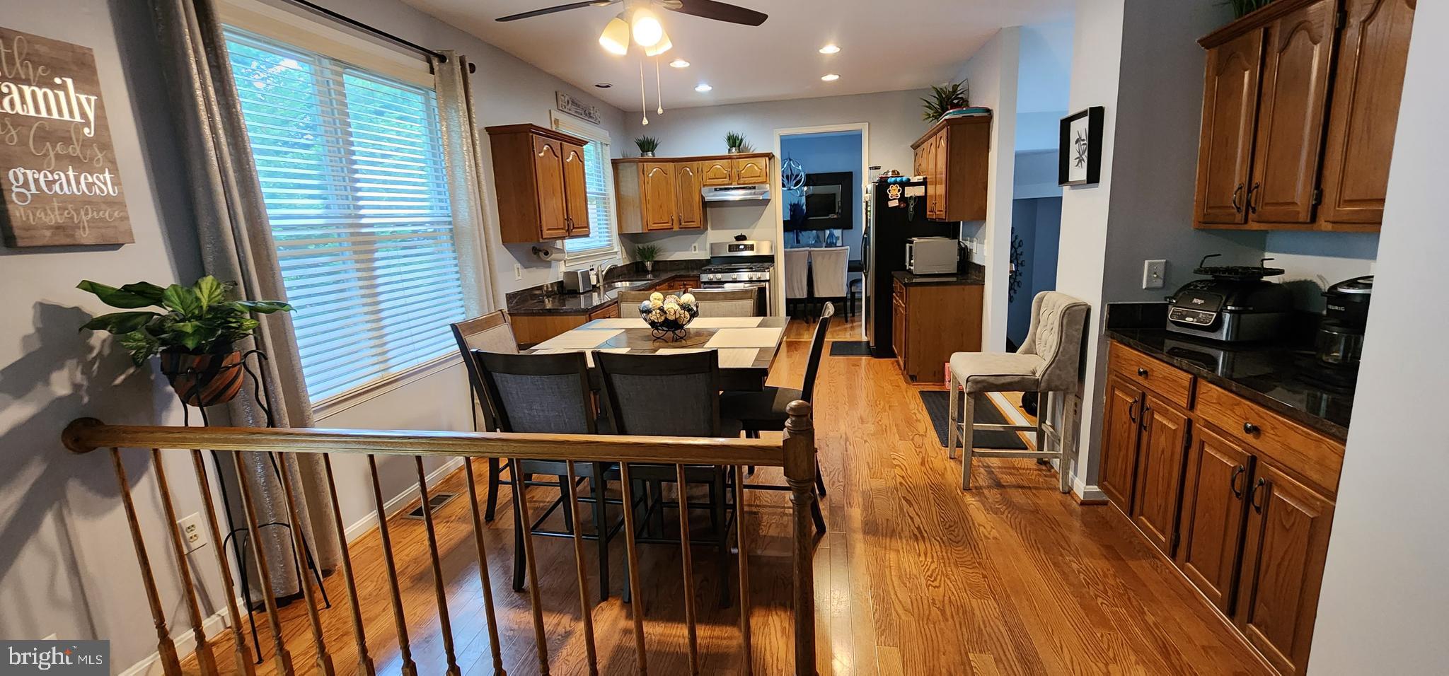 NORTHRIDGE - Residential