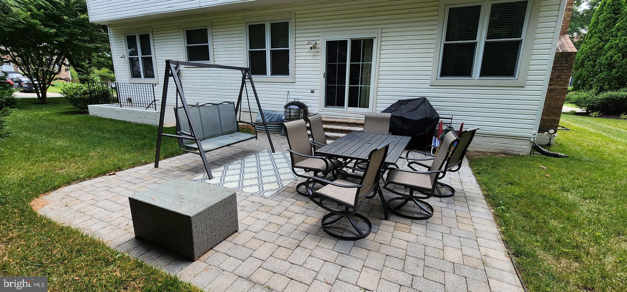 NORTHRIDGE - Residential