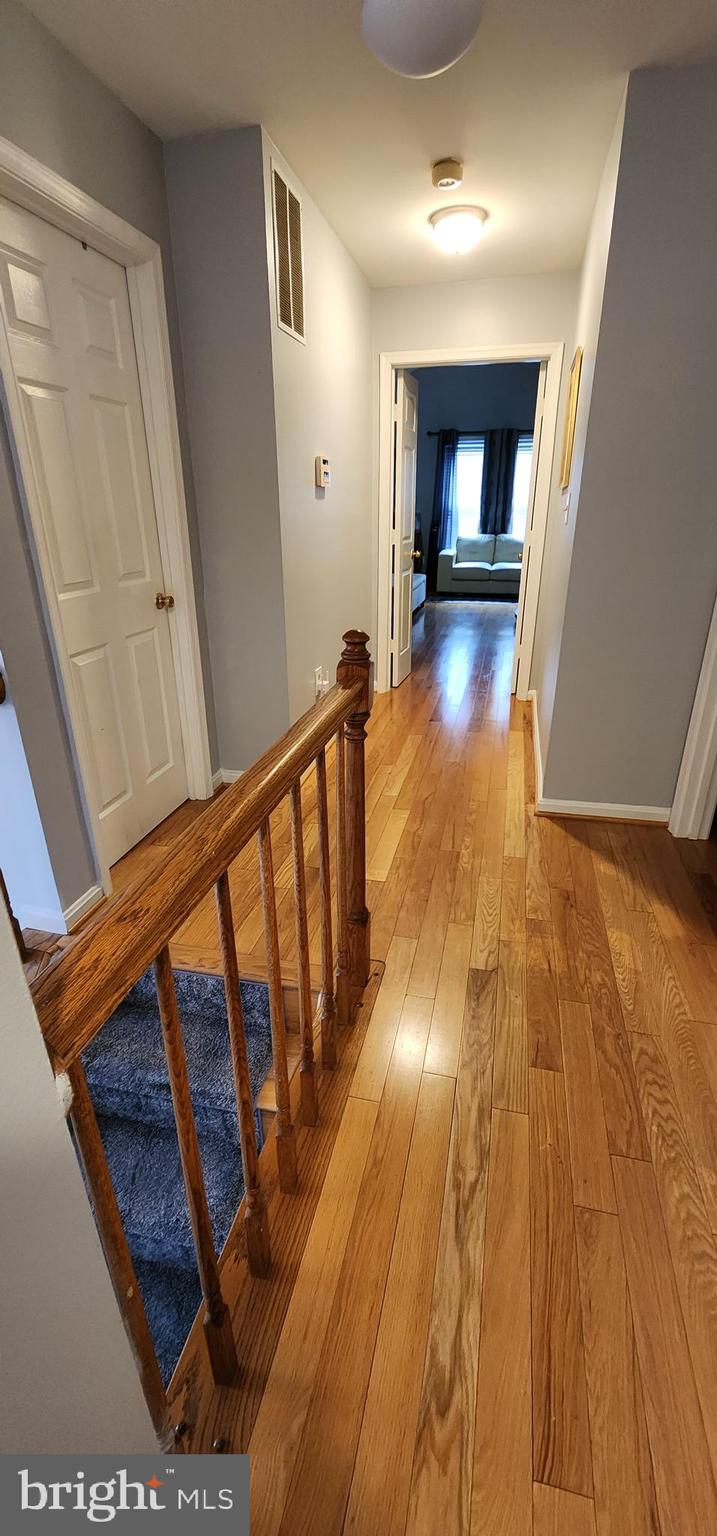 NORTHRIDGE - Residential