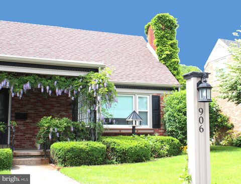 906 BRIGHTON AVENUE READING PA 19606