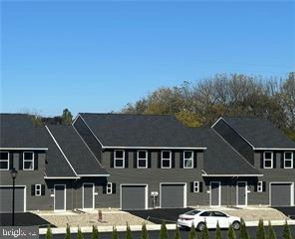 Photo of 665 Sipos Drive, NORTHAMPTON, PA 18067 (MLS # PANH2009356)