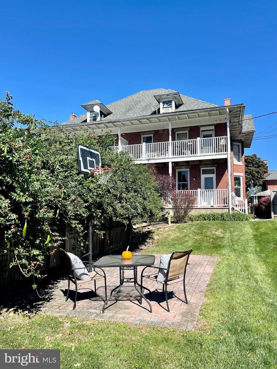 HERSHEY DOWNTOWN - Residential Lease