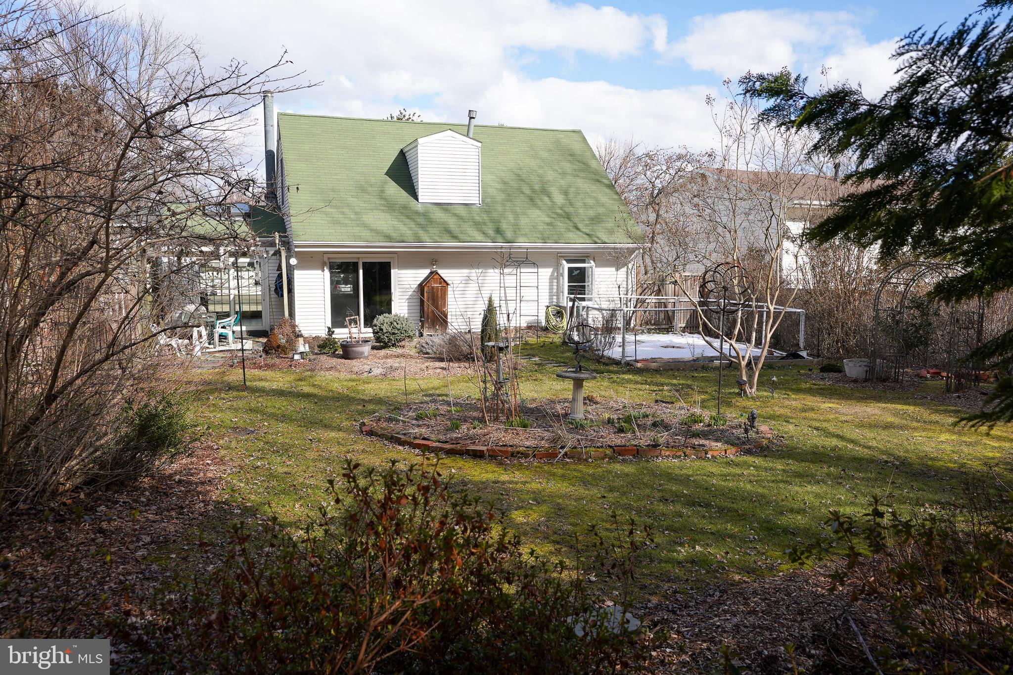 THE PROVINCES - Residential Lease