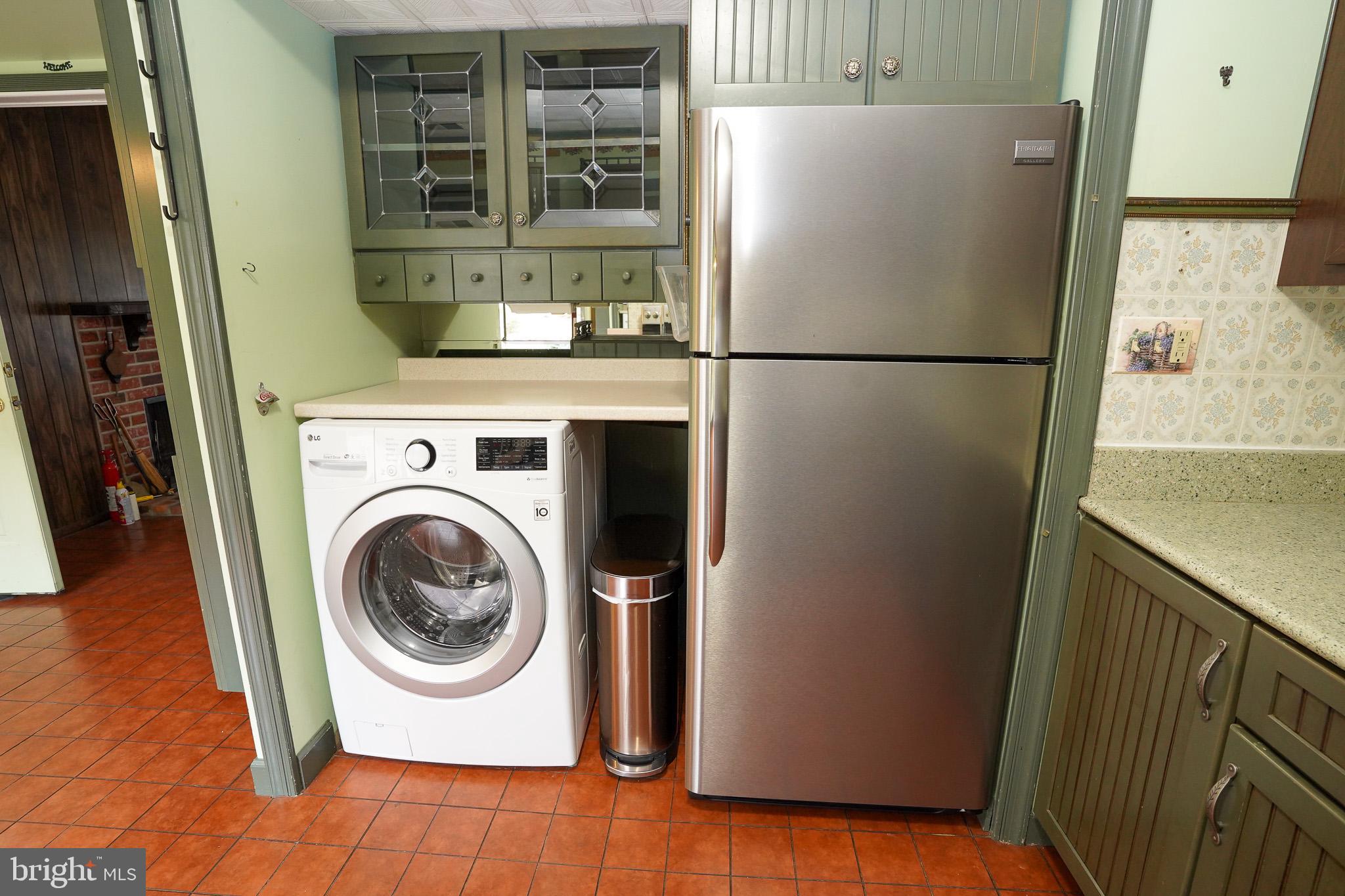 THE PROVINCES - Residential Lease