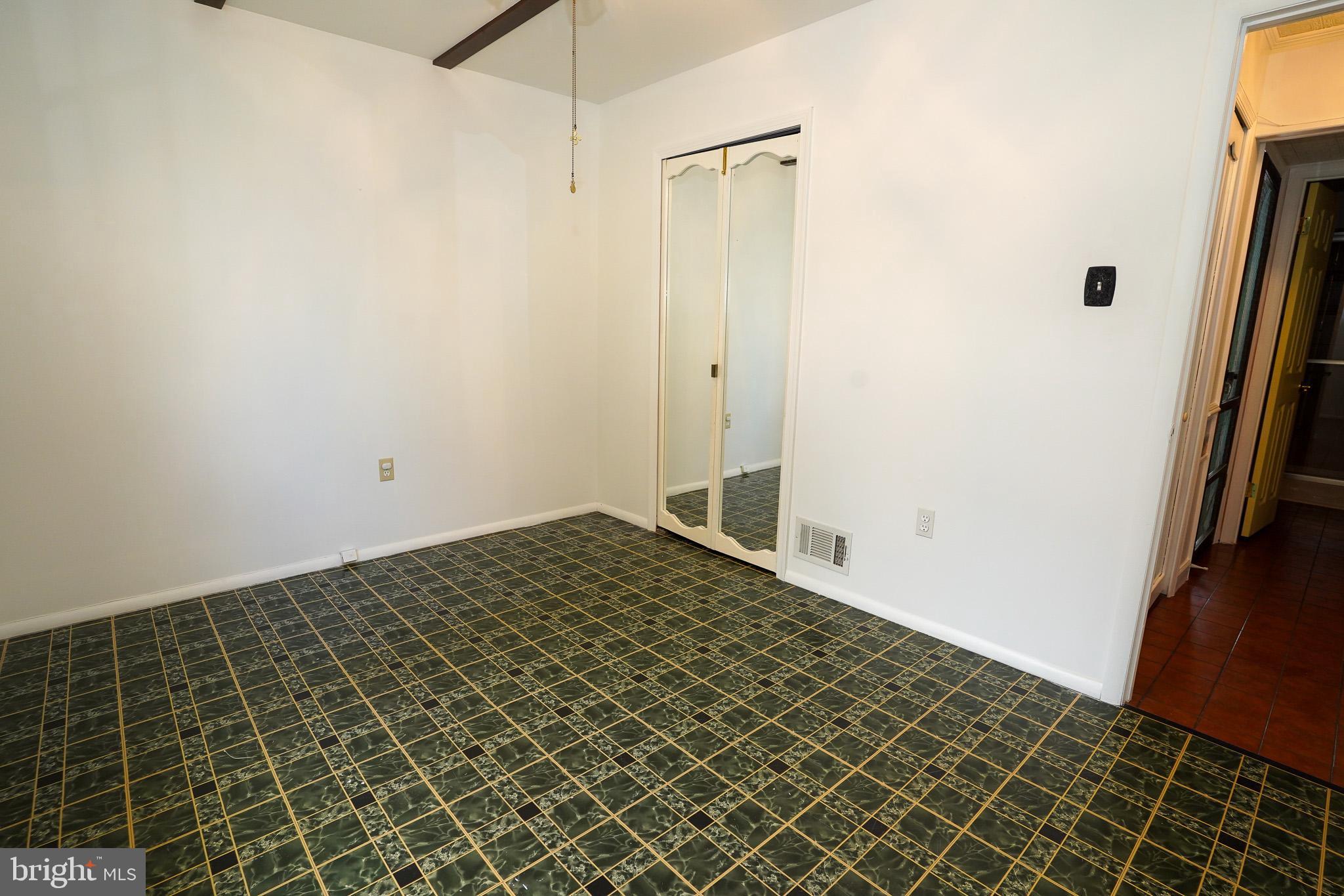 THE PROVINCES - Residential Lease