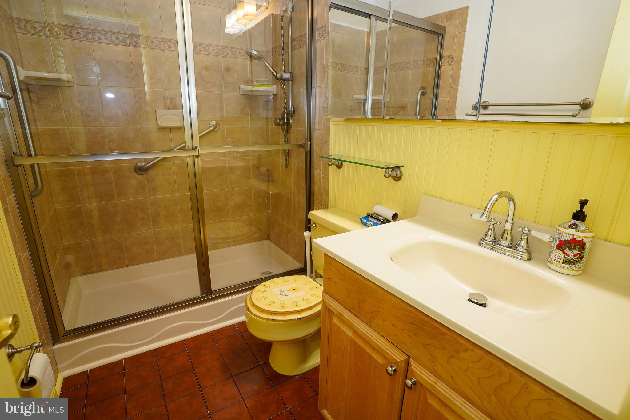 THE PROVINCES - Residential Lease