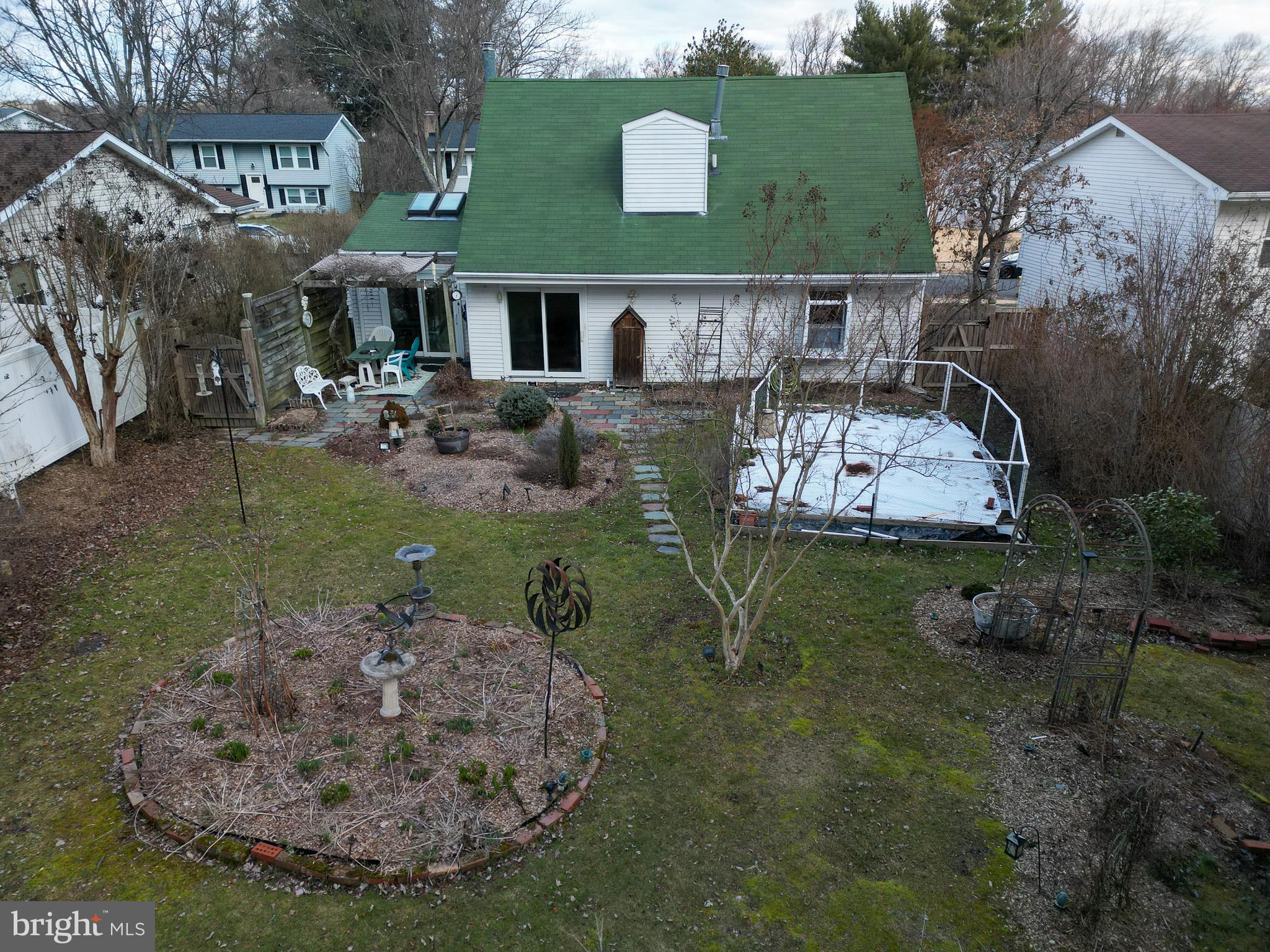 THE PROVINCES - Residential Lease