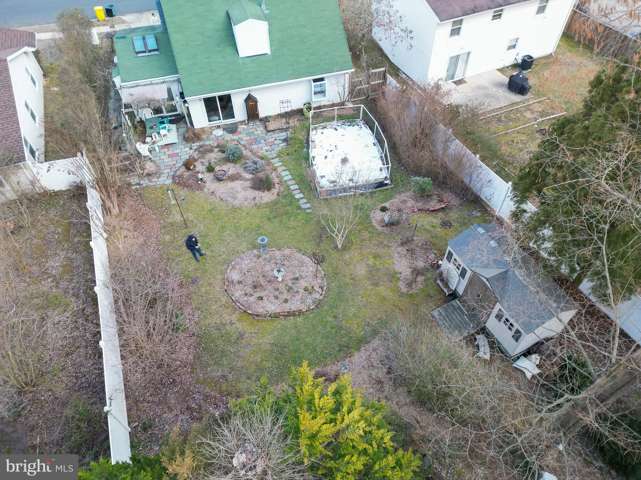 THE PROVINCES - Residential Lease