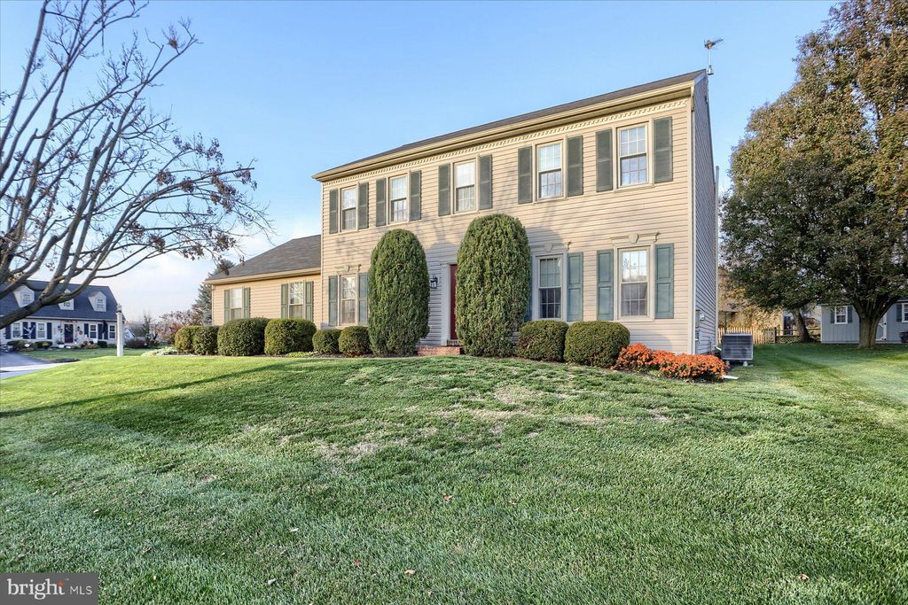 Photo of 1531 S Jefferson Court, Lancaster, PA 17602 (MLS # PALA2043350)