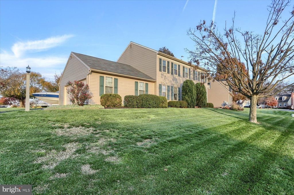 Photo of 1531 S Jefferson Court, Lancaster, PA 17602 (MLS # PALA2043350)