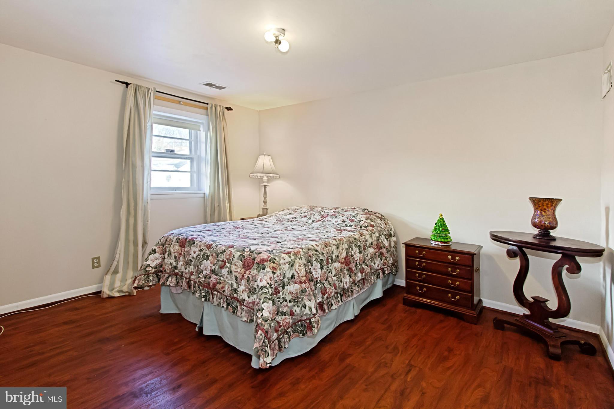 DOUGLAS PARK - Residential