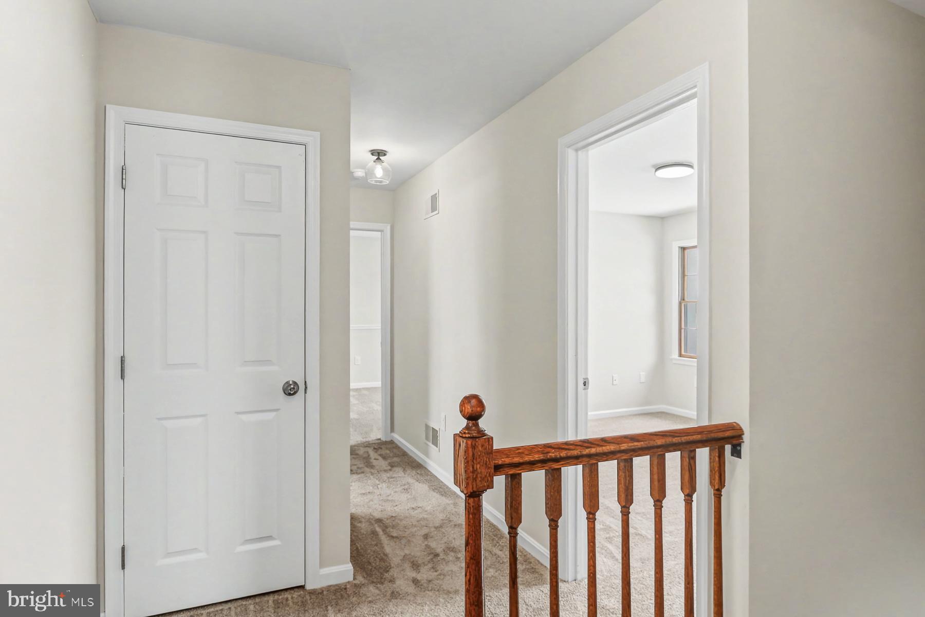 LAWNFORD ACRES - Residential