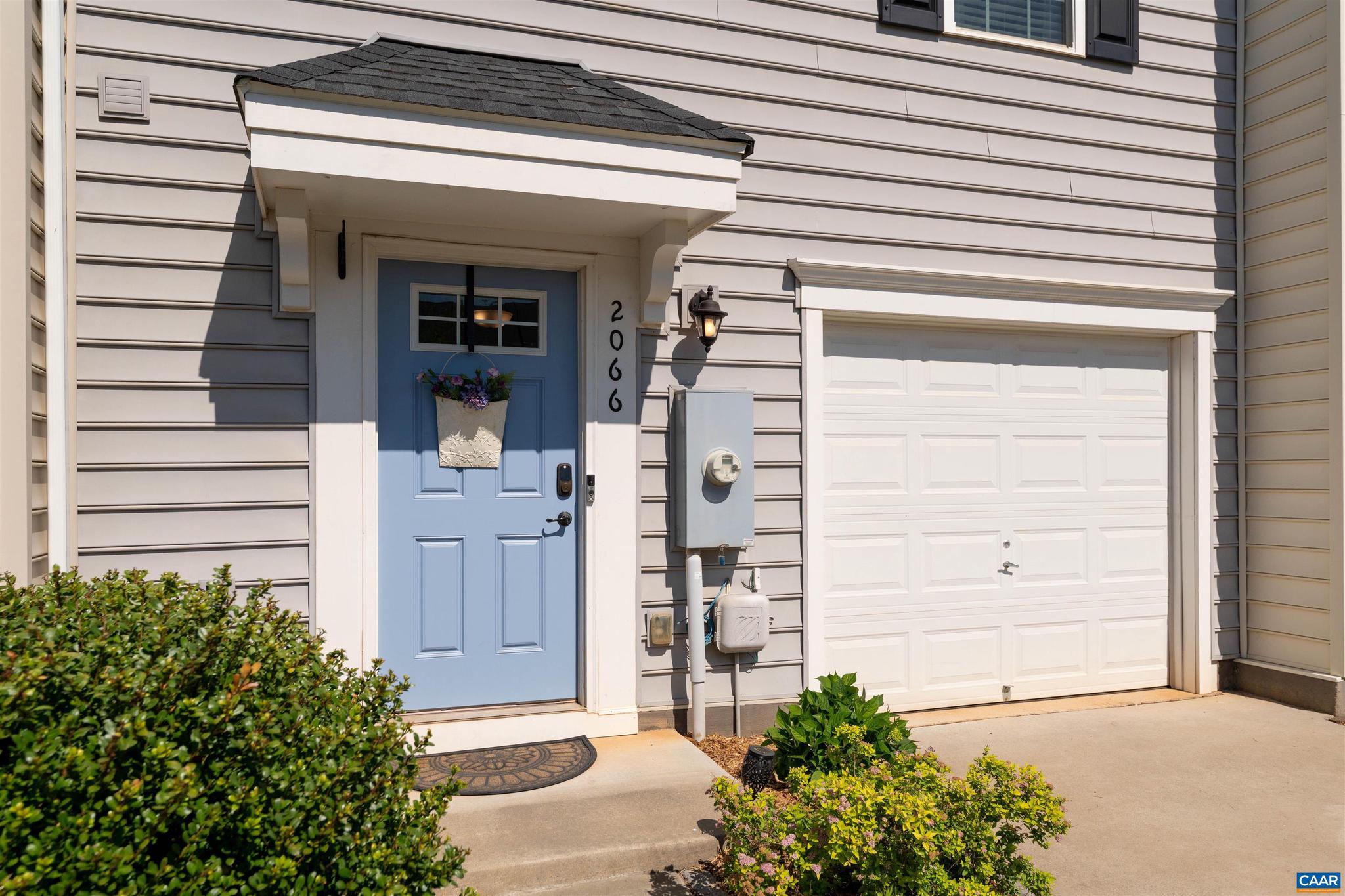 2066 ELM TREE CT