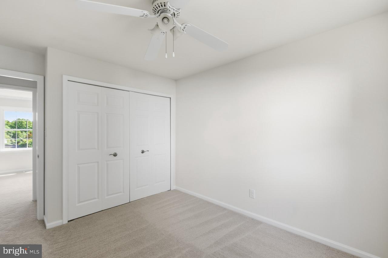 LONGWOOD KNOLLS - Residential