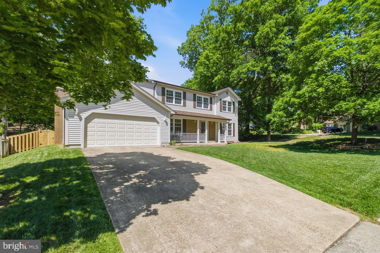 LONGWOOD KNOLLS - Residential