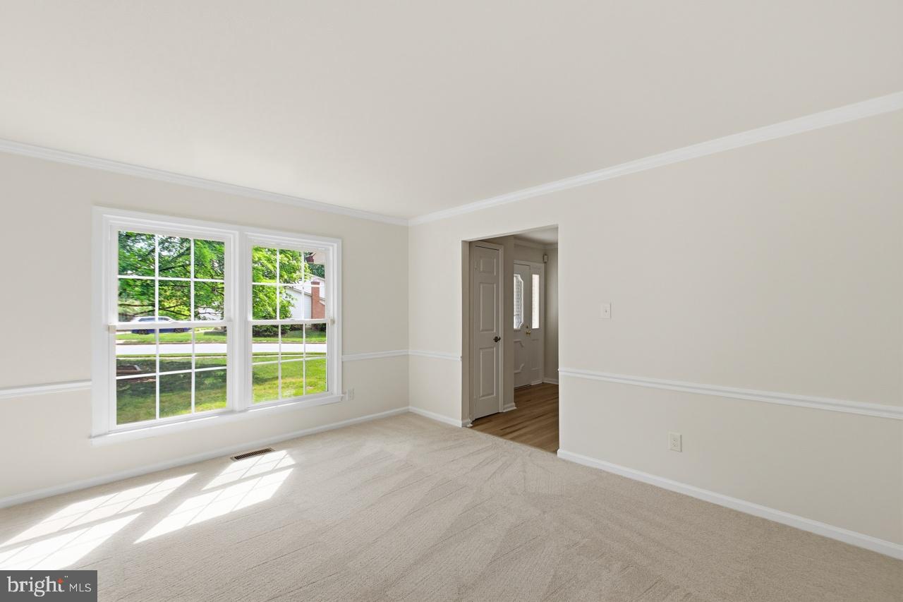 LONGWOOD KNOLLS - Residential