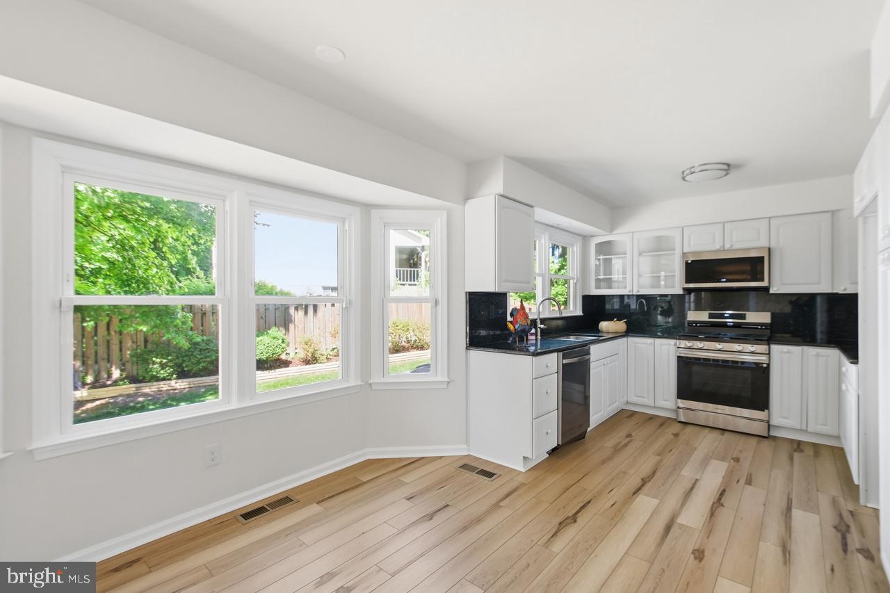 LONGWOOD KNOLLS - Residential