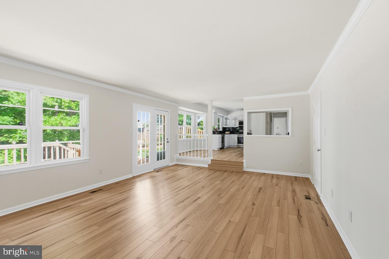 LONGWOOD KNOLLS - Residential