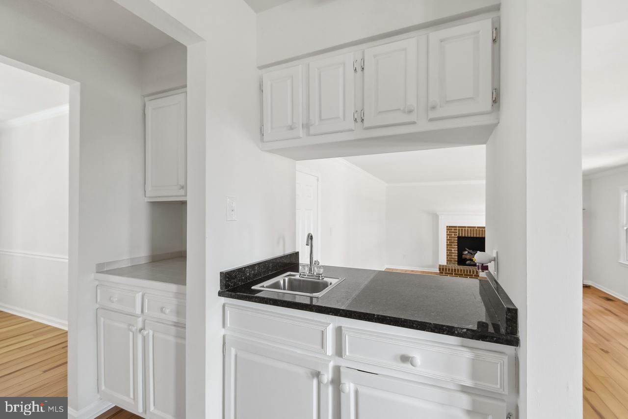 LONGWOOD KNOLLS - Residential
