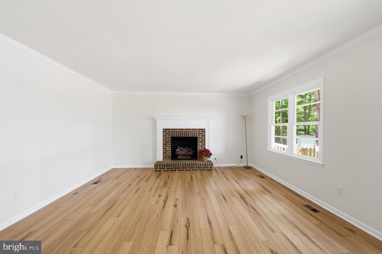 LONGWOOD KNOLLS - Residential