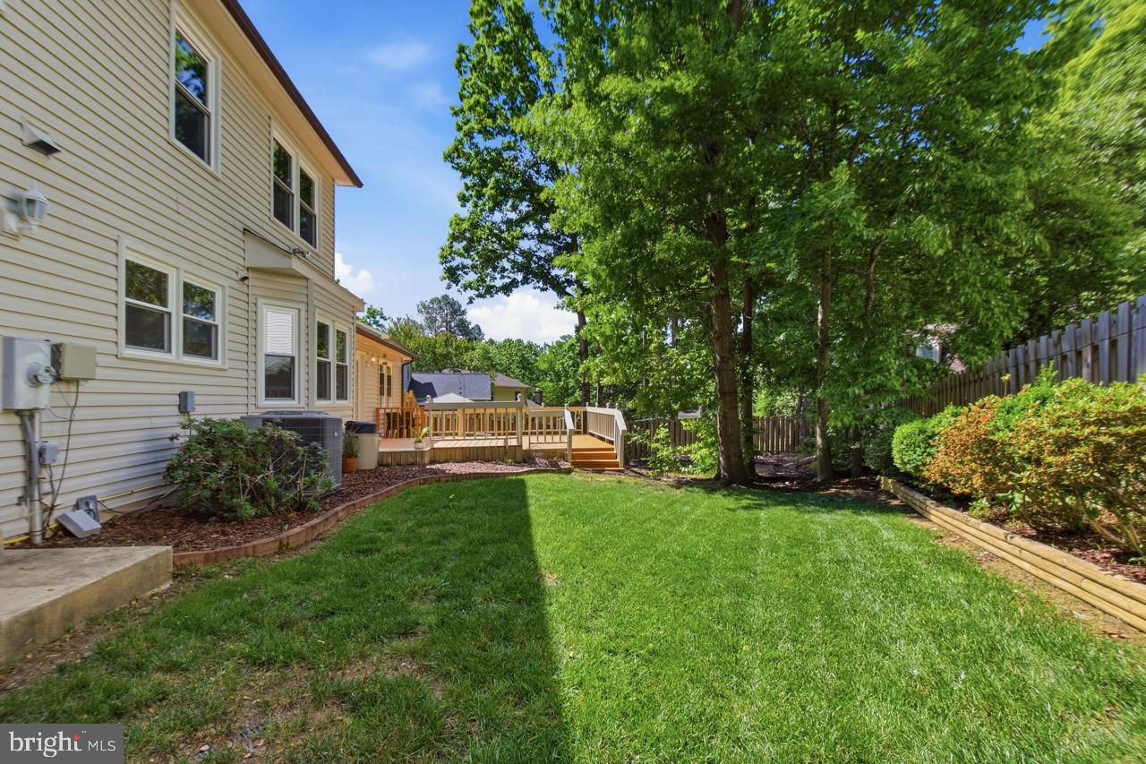 LONGWOOD KNOLLS - Residential