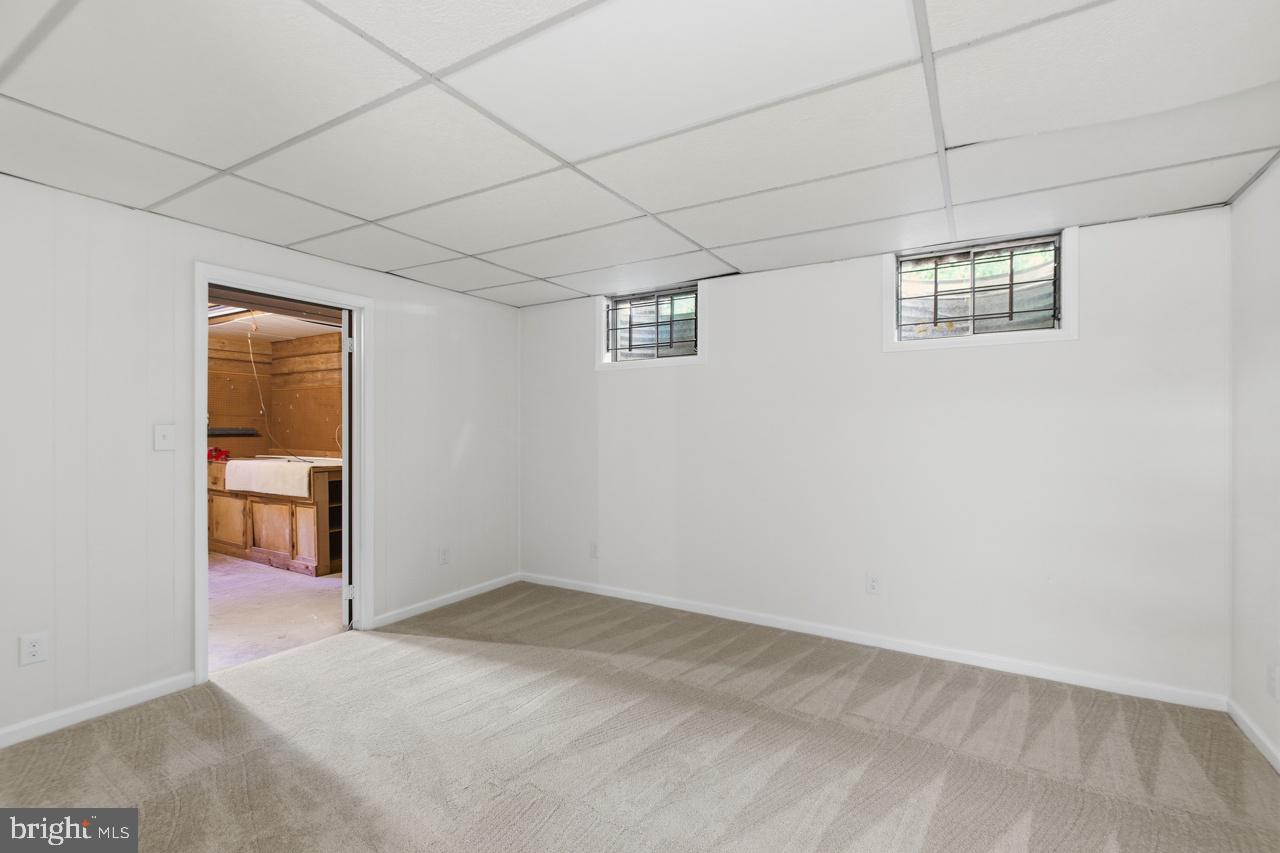 LONGWOOD KNOLLS - Residential