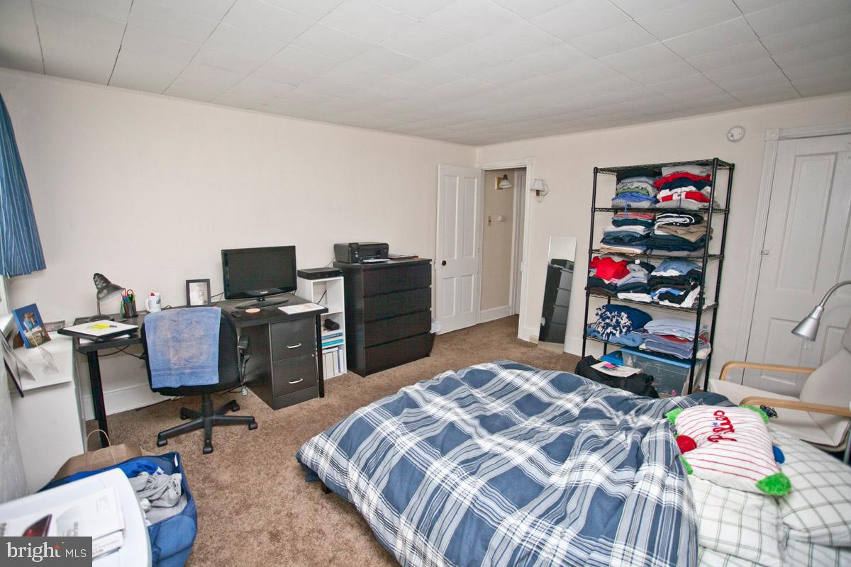 CONSHOHOCKEN - Residential Lease