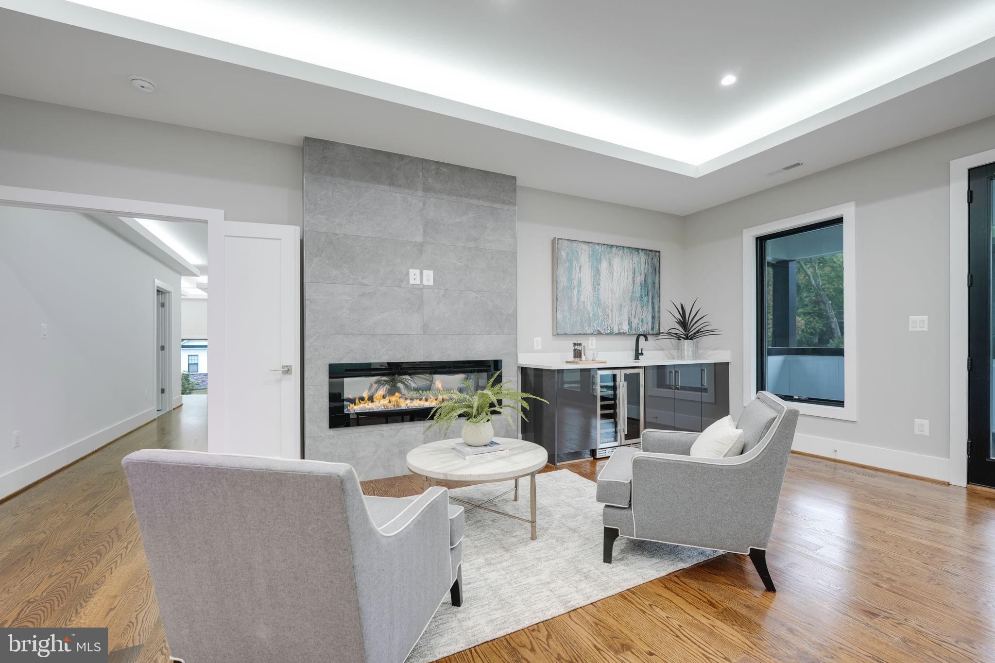 PIMMIT HILLS - Residential