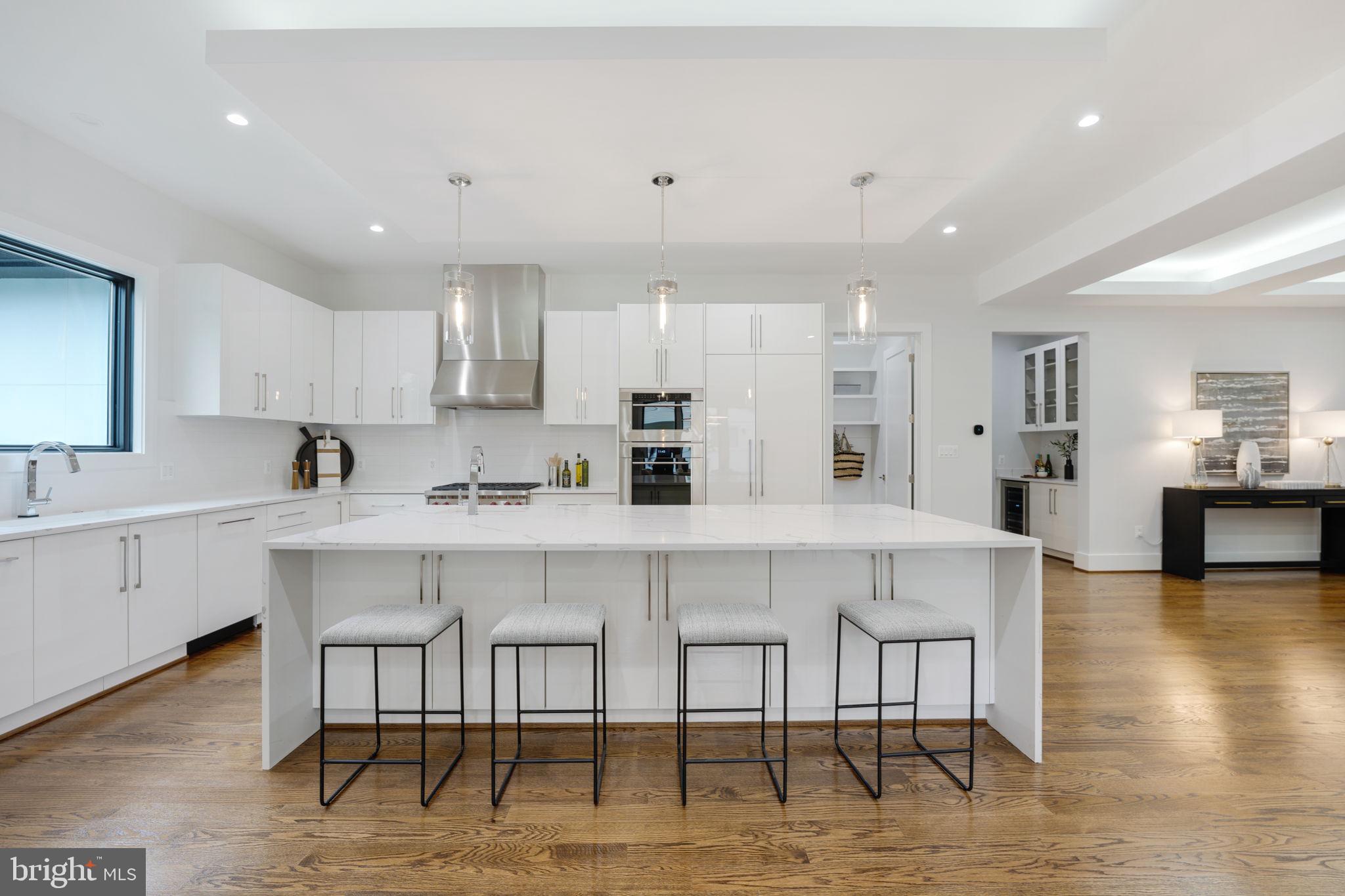 PIMMIT HILLS - Residential