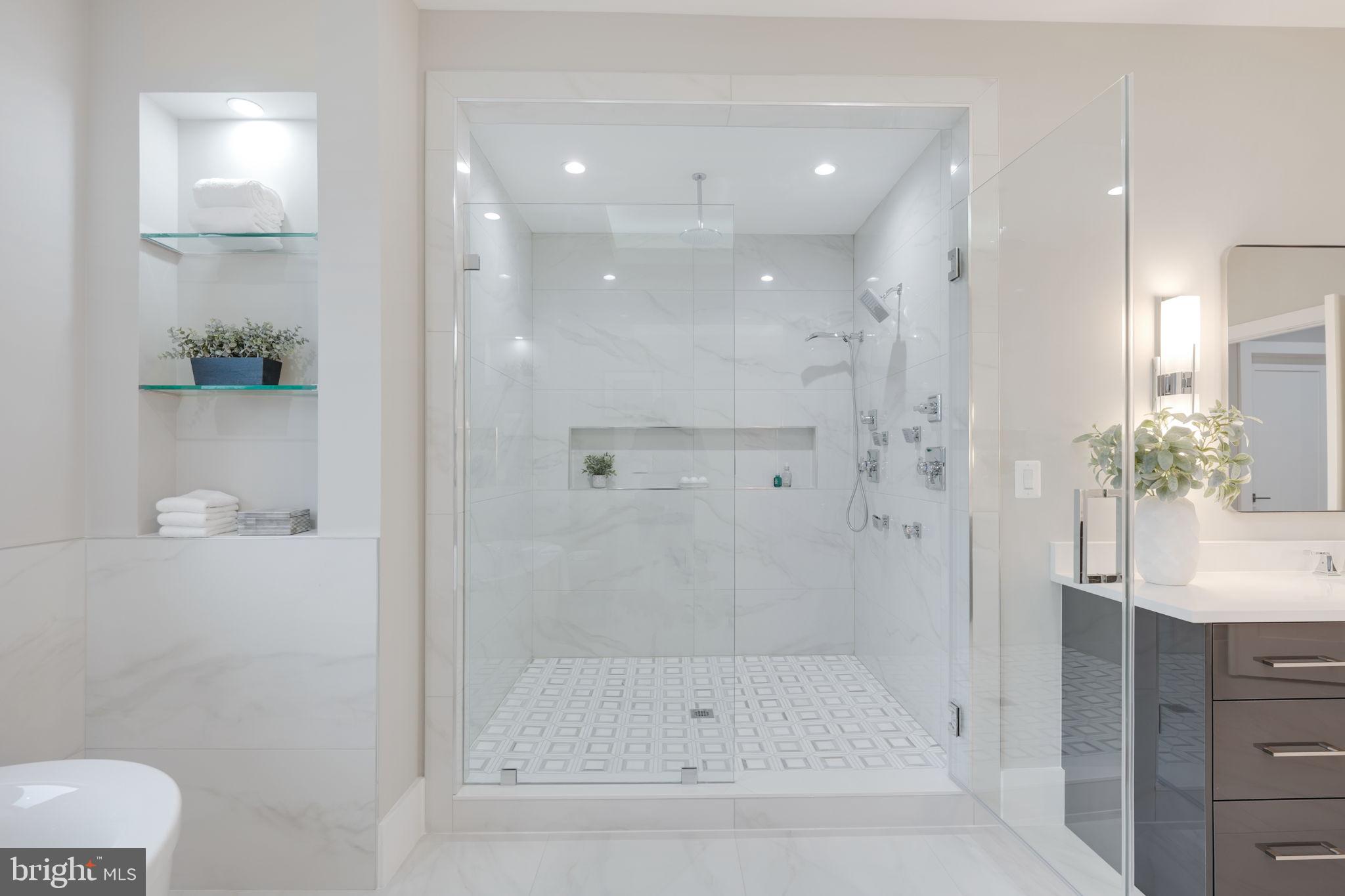 PIMMIT HILLS - Residential