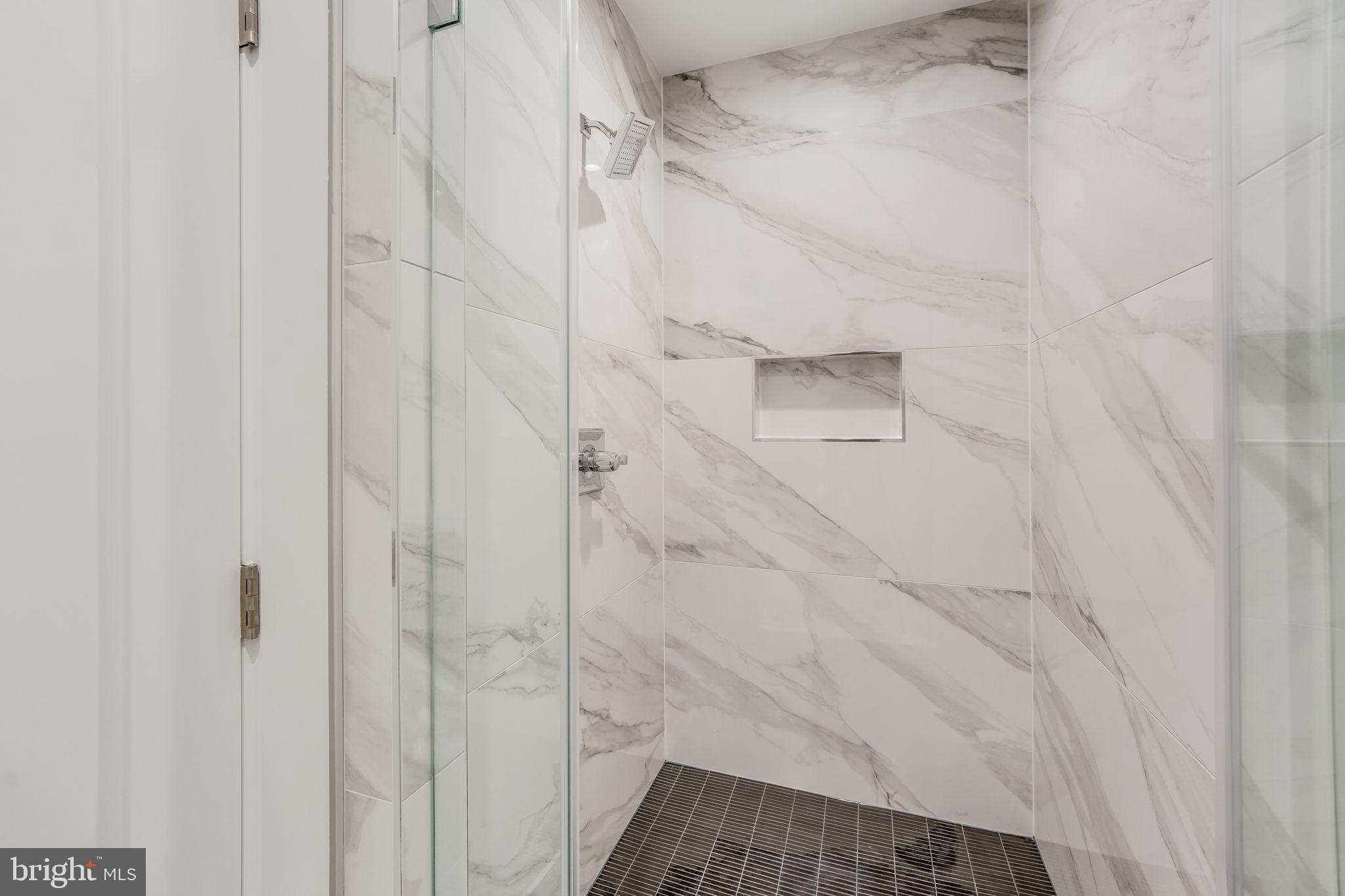 PIMMIT HILLS - Residential