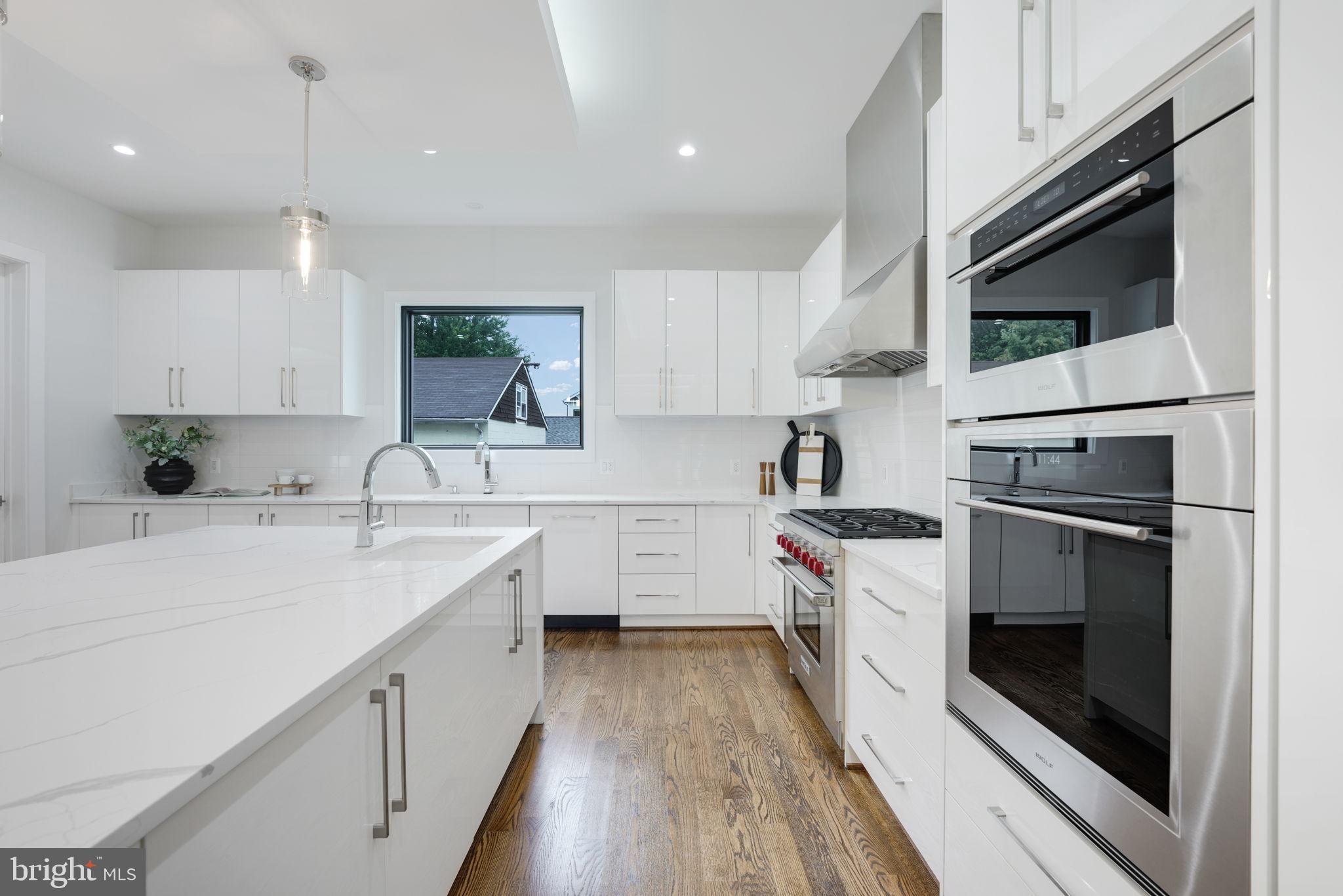 PIMMIT HILLS - Residential